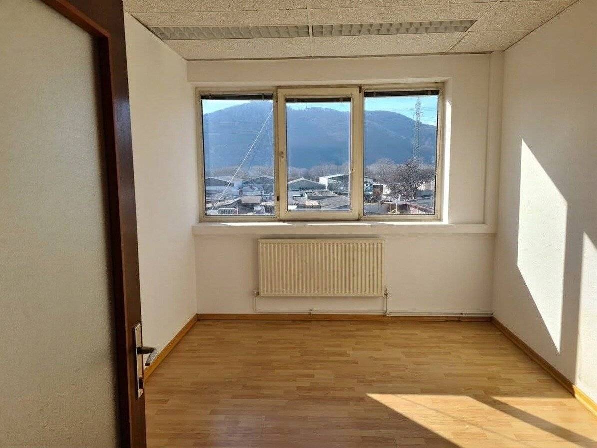 1 MONTH FREE!! - Unique offer for an attractive small office near Strebersdorf