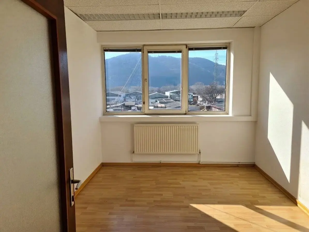 1 MONTH FREE!! - Unique offer for an attractive small office near Strebersdorf