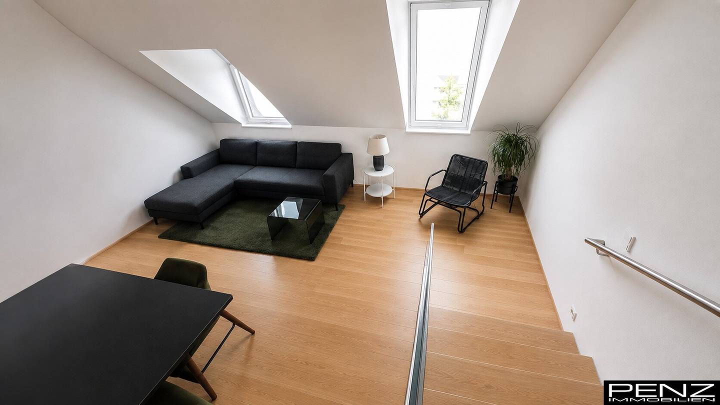 LINZ: Exclusive Attic Maisonette with two balconies in central city centre location