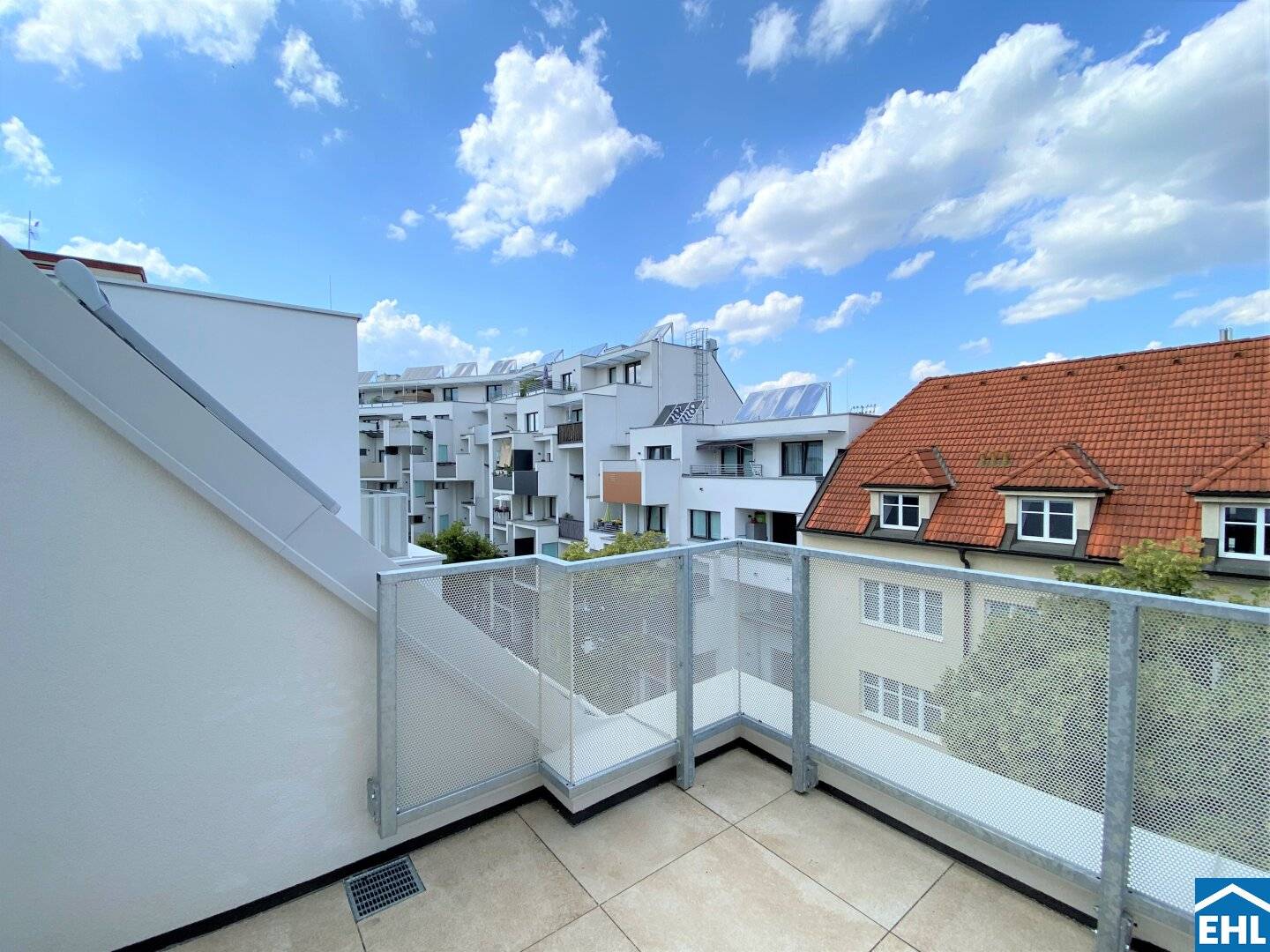 Around the Corner: Residential dream with generous outdoor space