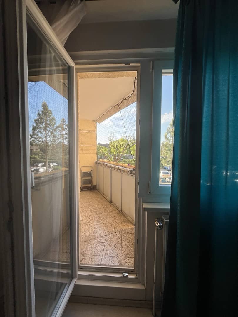 Ruhige Wohnung mit Balkon und Lift nahe U1