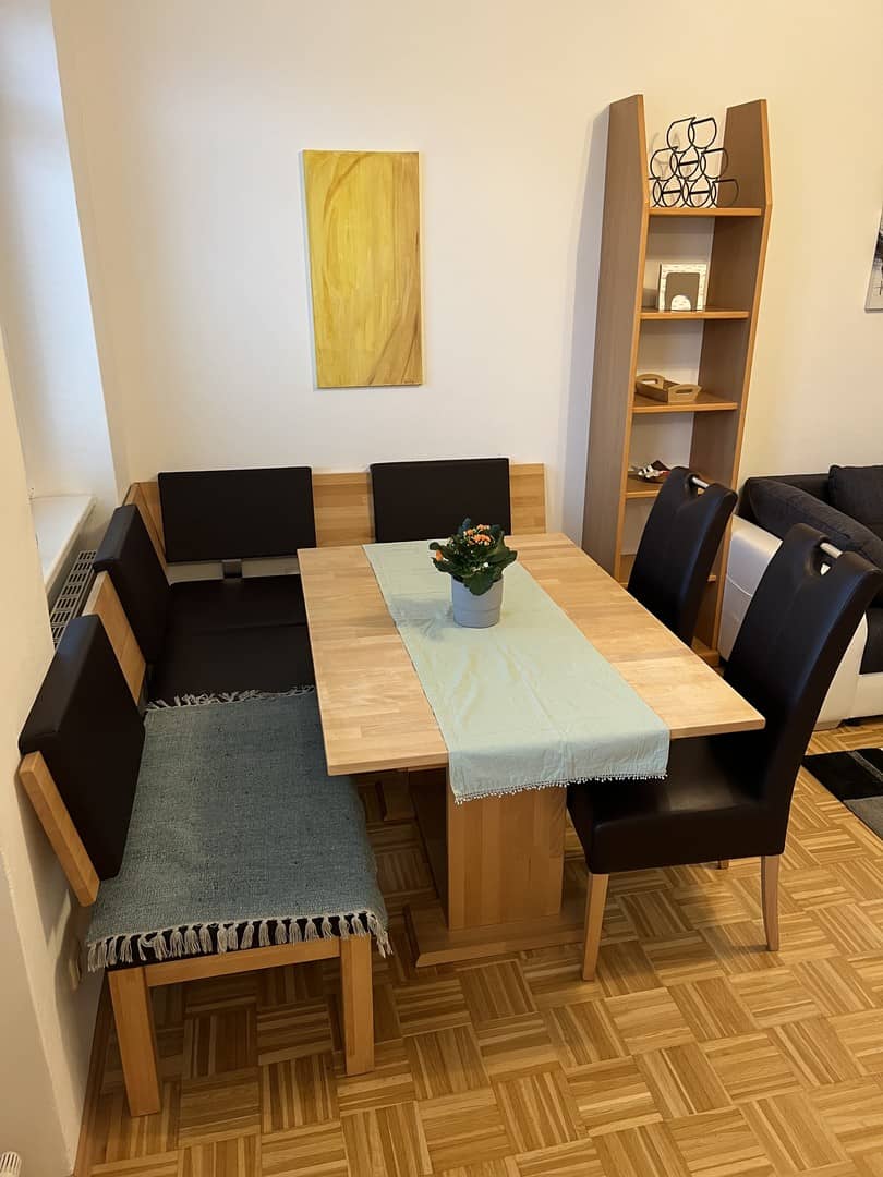 Sonnige gut geschnittene Wohnung mit Einbauküche