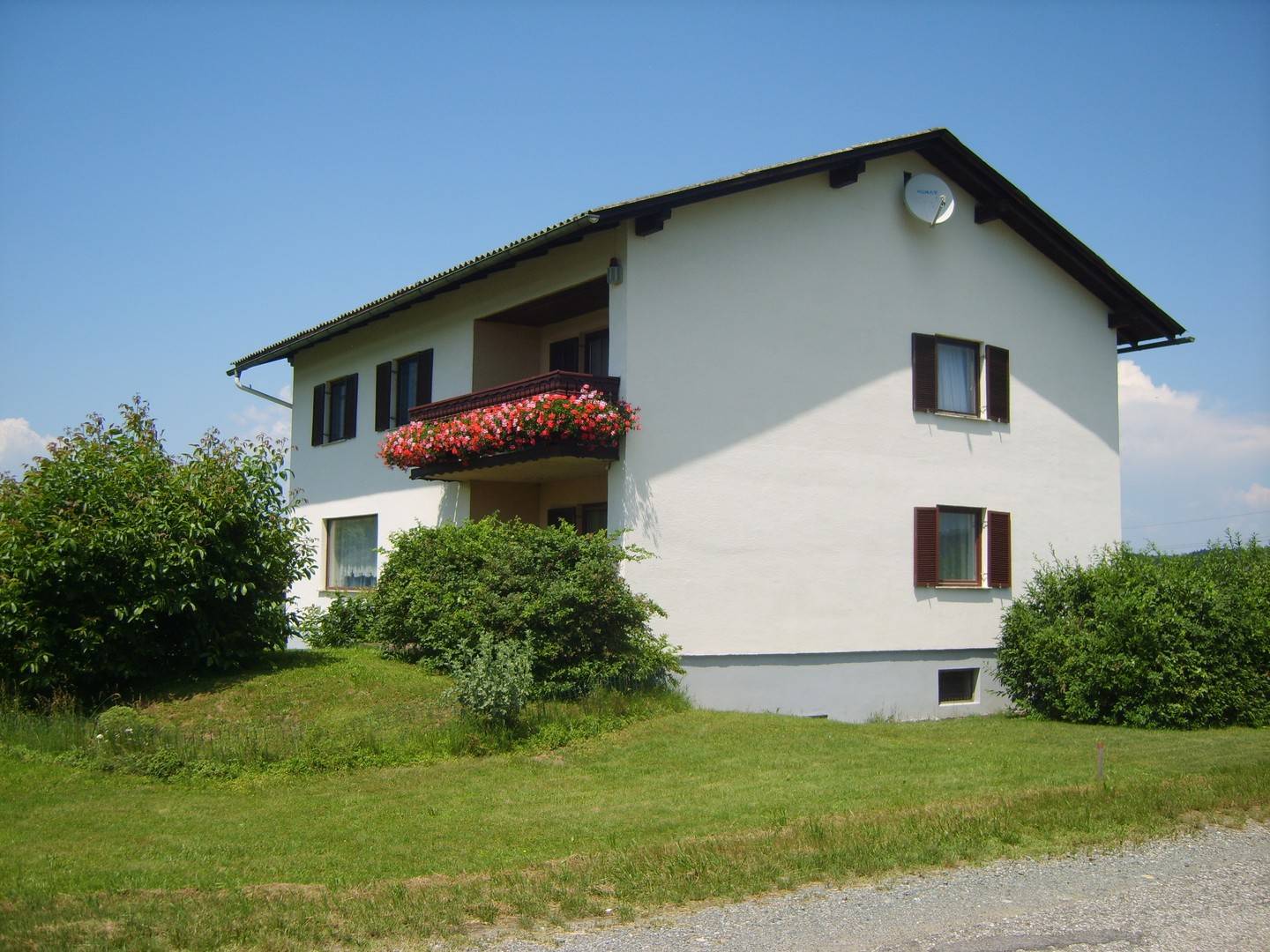 Hofstelle mit Ackerland und Koralmblick Wohnung