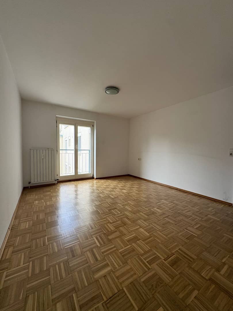 Renovated apartment quiet and near the lake