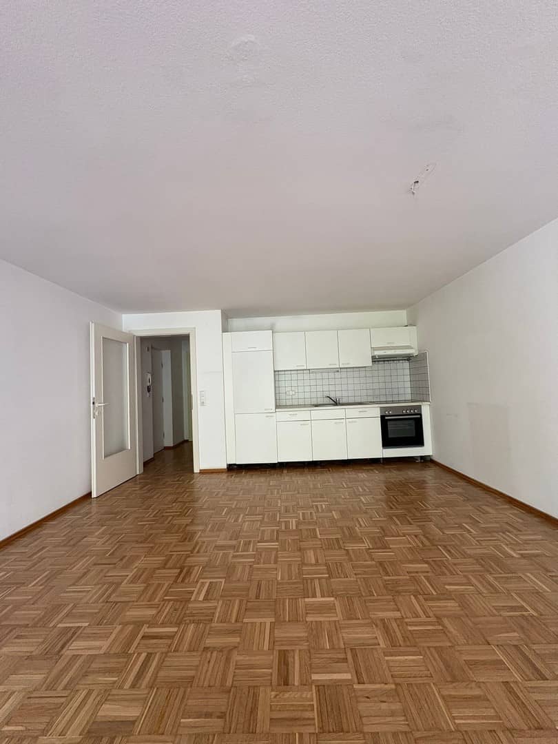 Renovated apartment quiet and near the lake