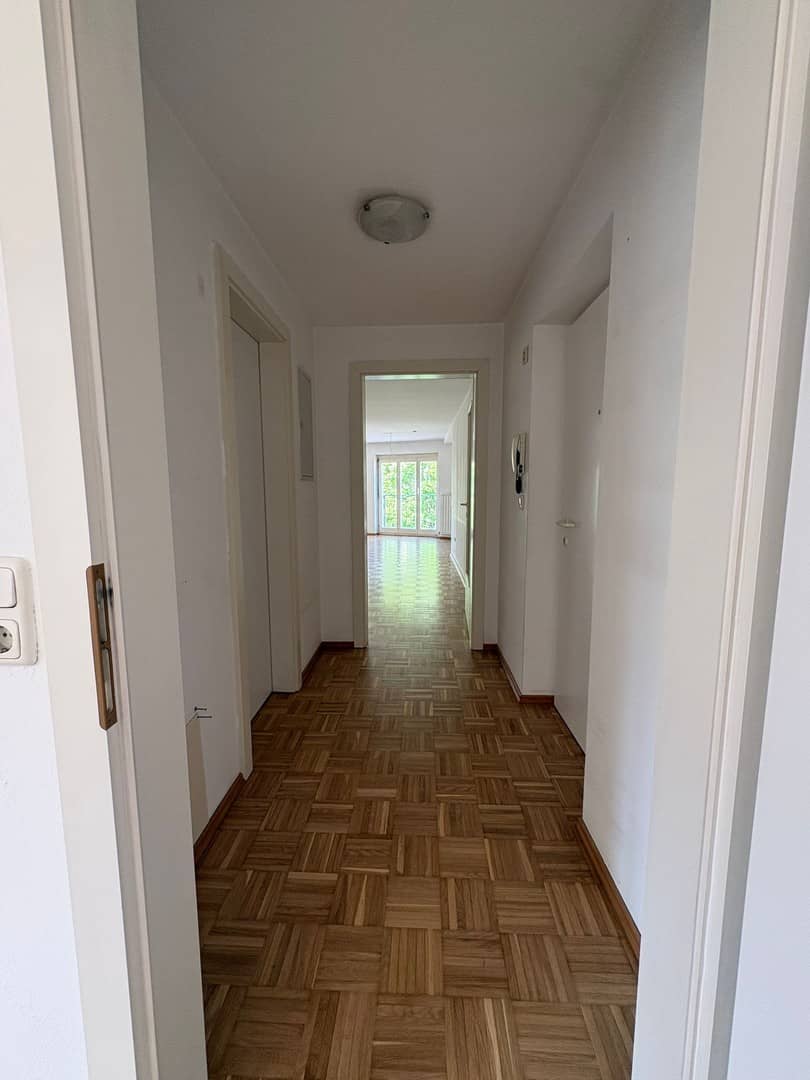 Renovated apartment quiet and near the lake