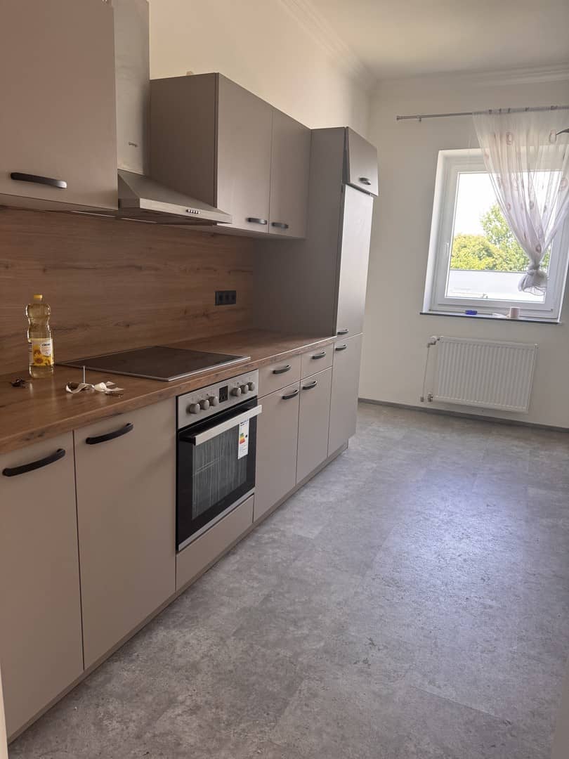 Renovated Wohnung with sunny balcony and bright rooms