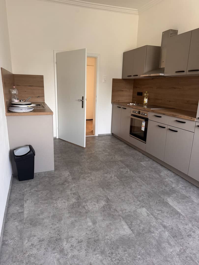 Renovated Wohnung with sunny balcony and bright rooms