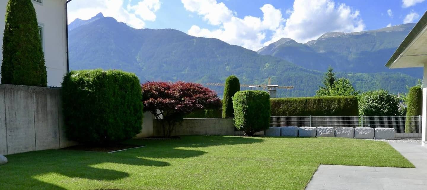 Erdgeschosswohnung mit großem Garten und Terrasse in Bestlage