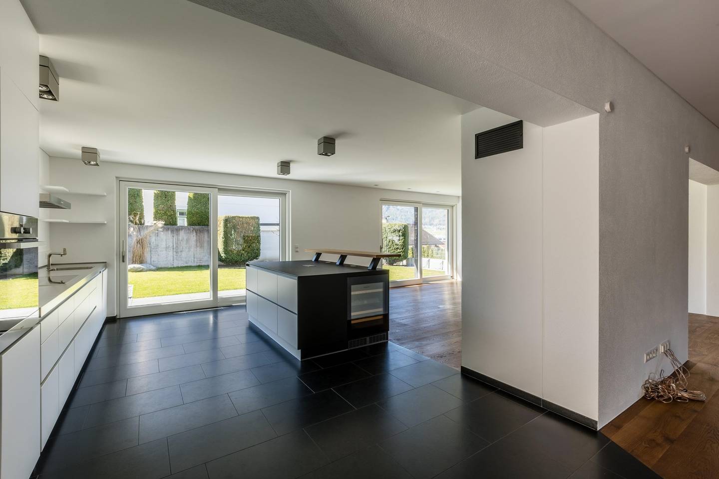 Erdgeschosswohnung mit großem Garten und Terrasse in Bestlage