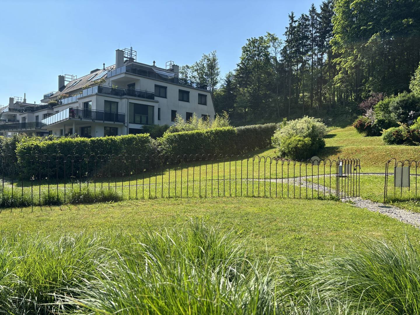 Wohnung mit großzügiger Terrasse und Parkblick