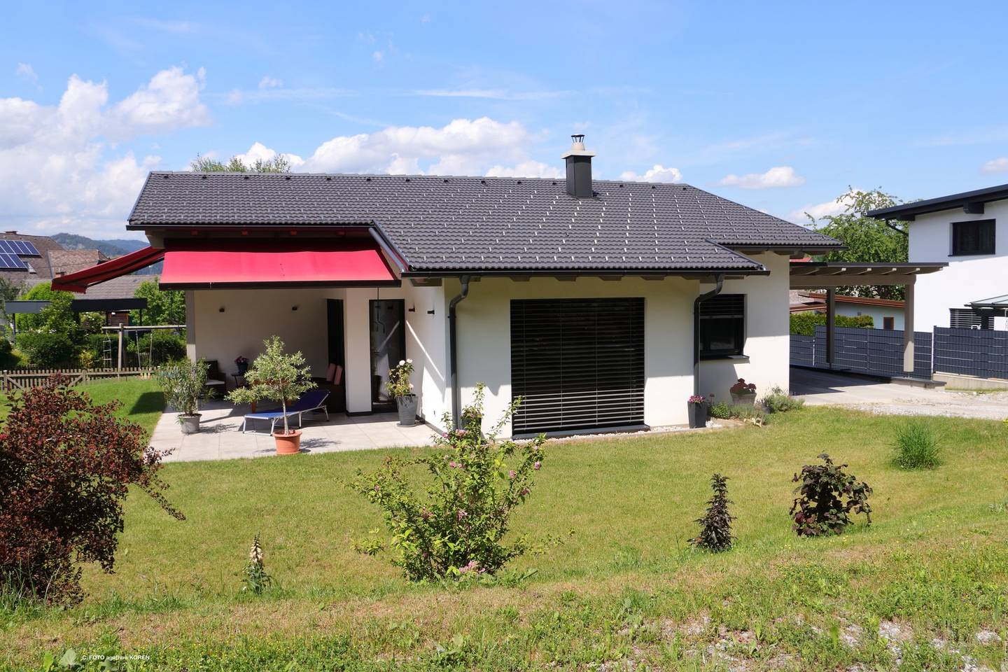 Lichtdurchflutete Wohnung mit Garten und großer Terrasse am Waldrand
