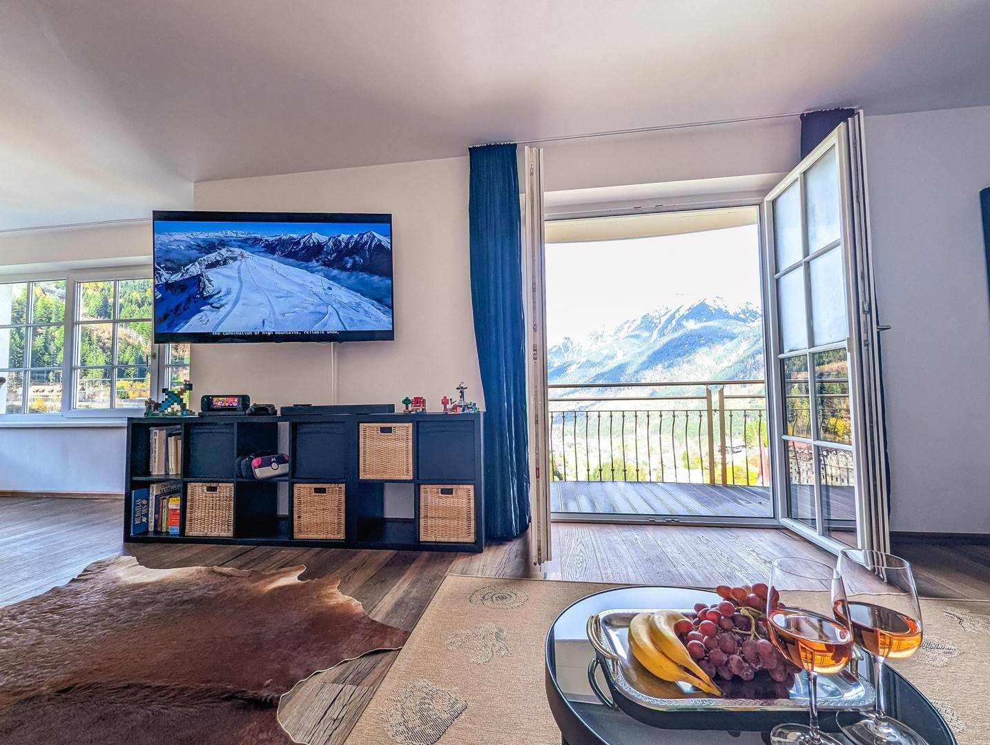 Wohnung mit Panoramablick auf den Wasserfall und Aufzug