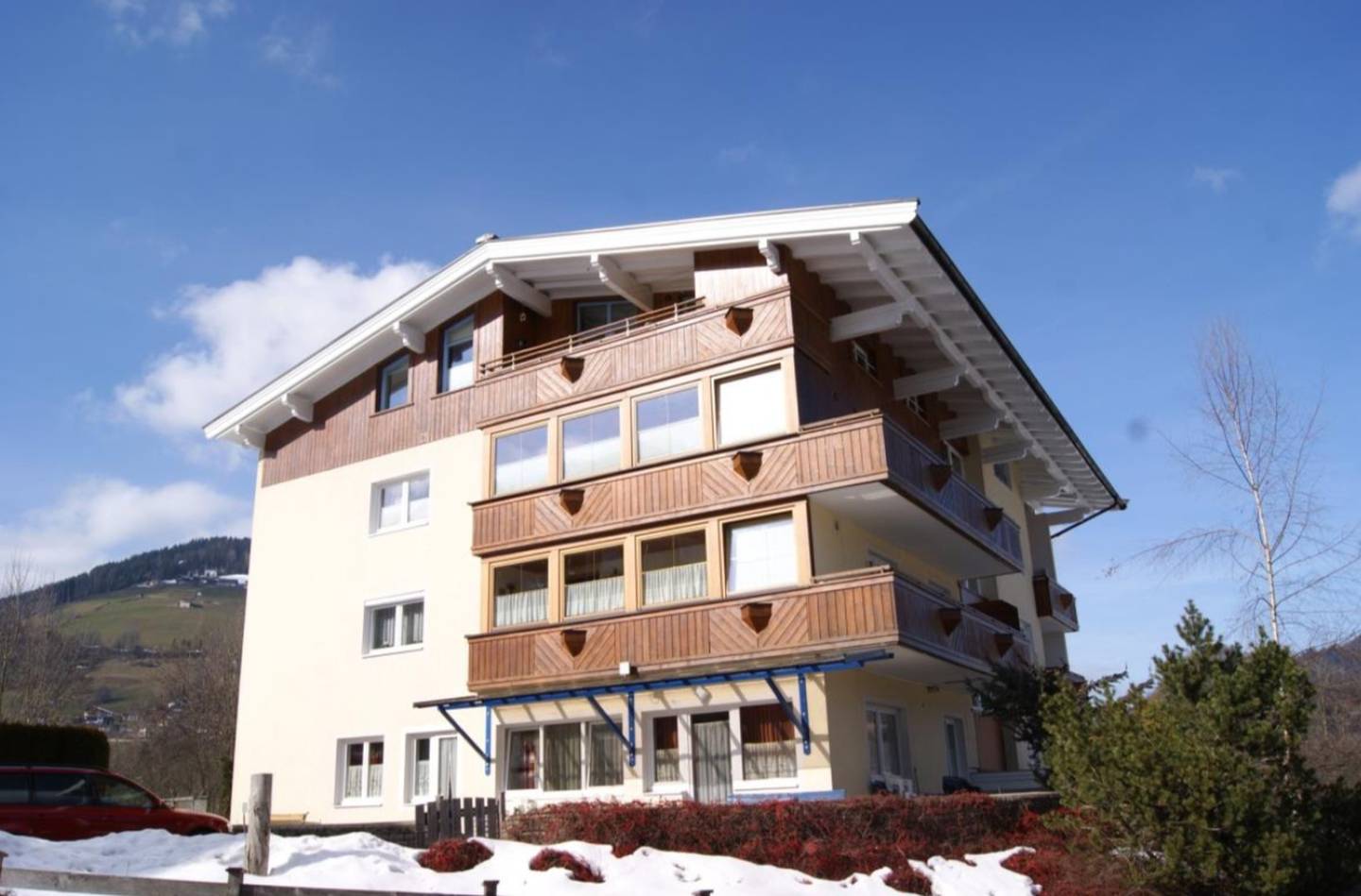 Erdgeschosswohnung ruhig nahe Schilift mit Balkon