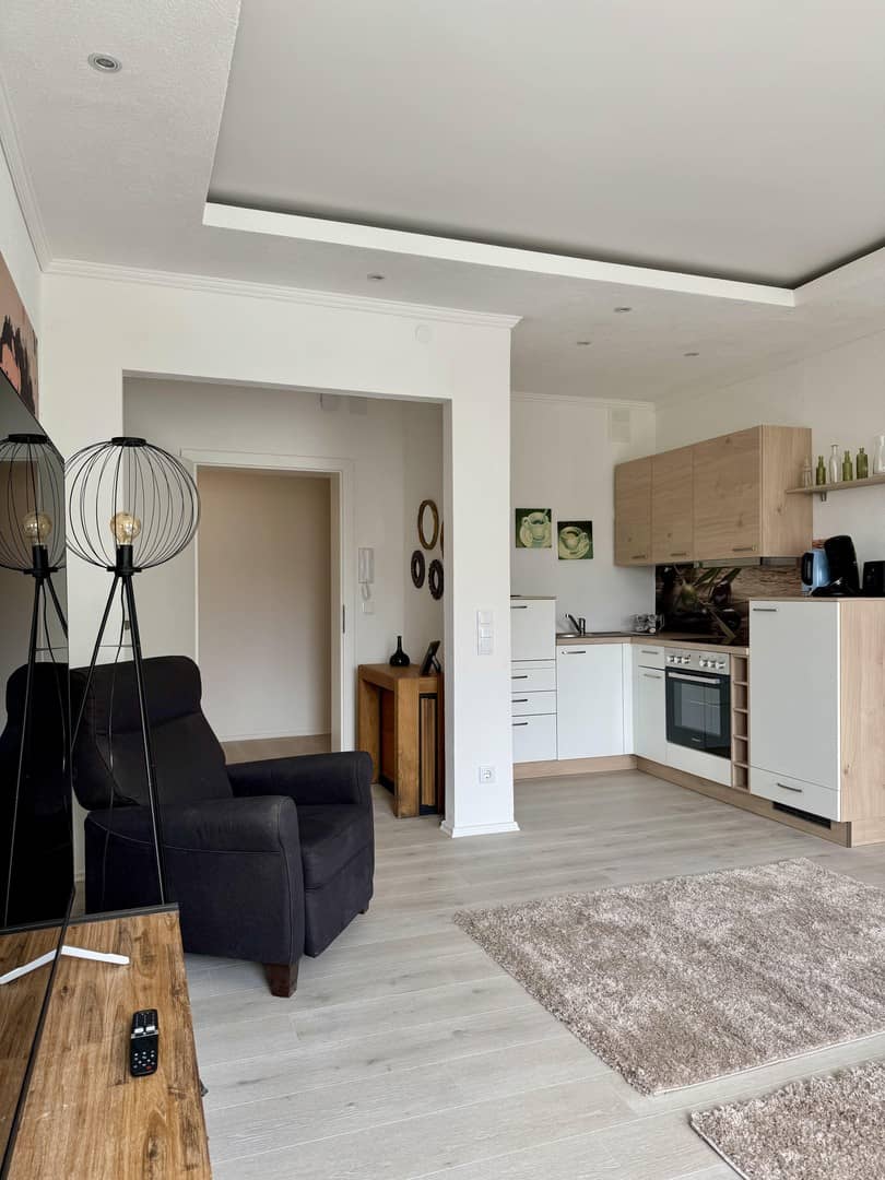 Furnished apartment near main station with high speed internet