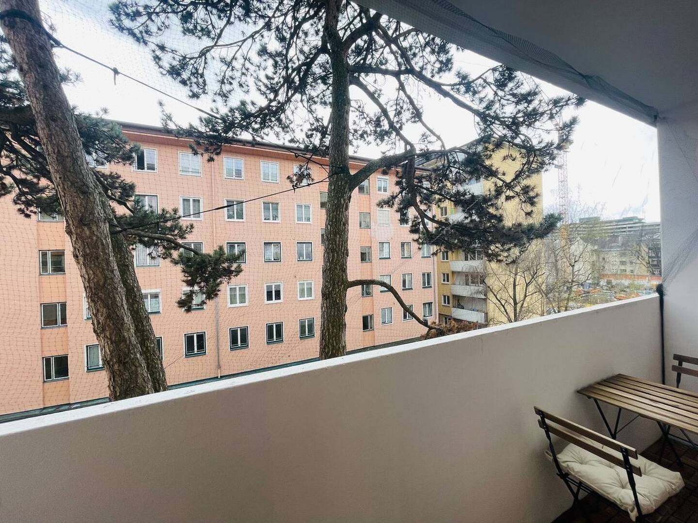 Ruhige Loftwohnung nahe Hauptbahnhof mit Balkon
