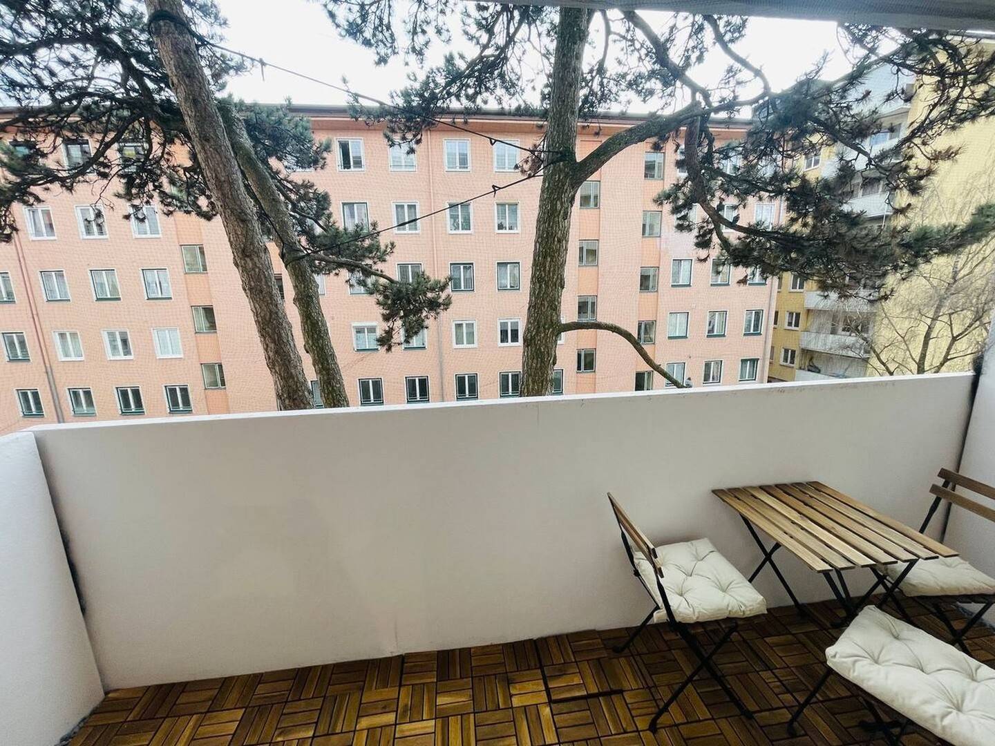 Ruhige Loftwohnung nahe Hauptbahnhof mit Balkon