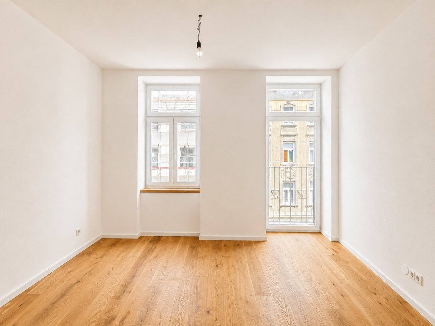 Sanierte Altbauwohnung im 2.OG – 2 Zimmer - 1100 Wien