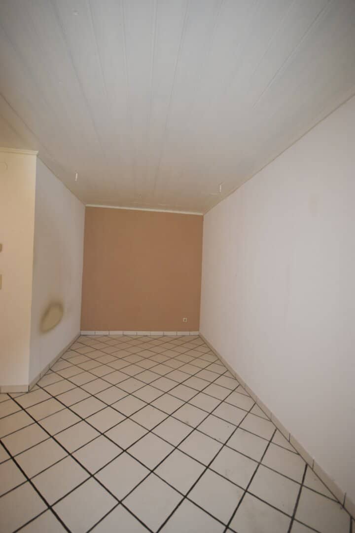 GRÖDIG - Small cozy studio with balcony and green quiet location