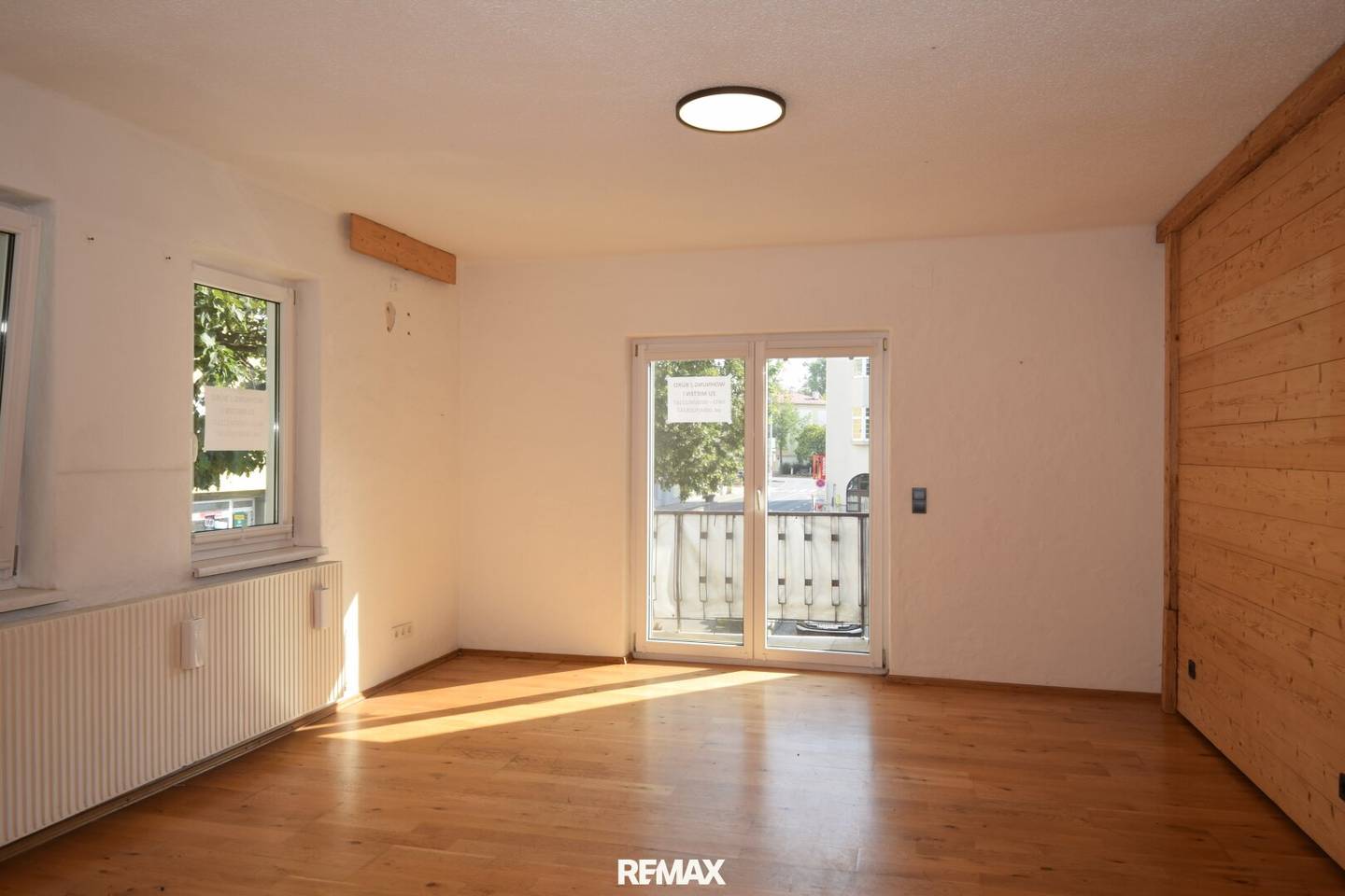 Spacious 3 room rental apartment in the town centre