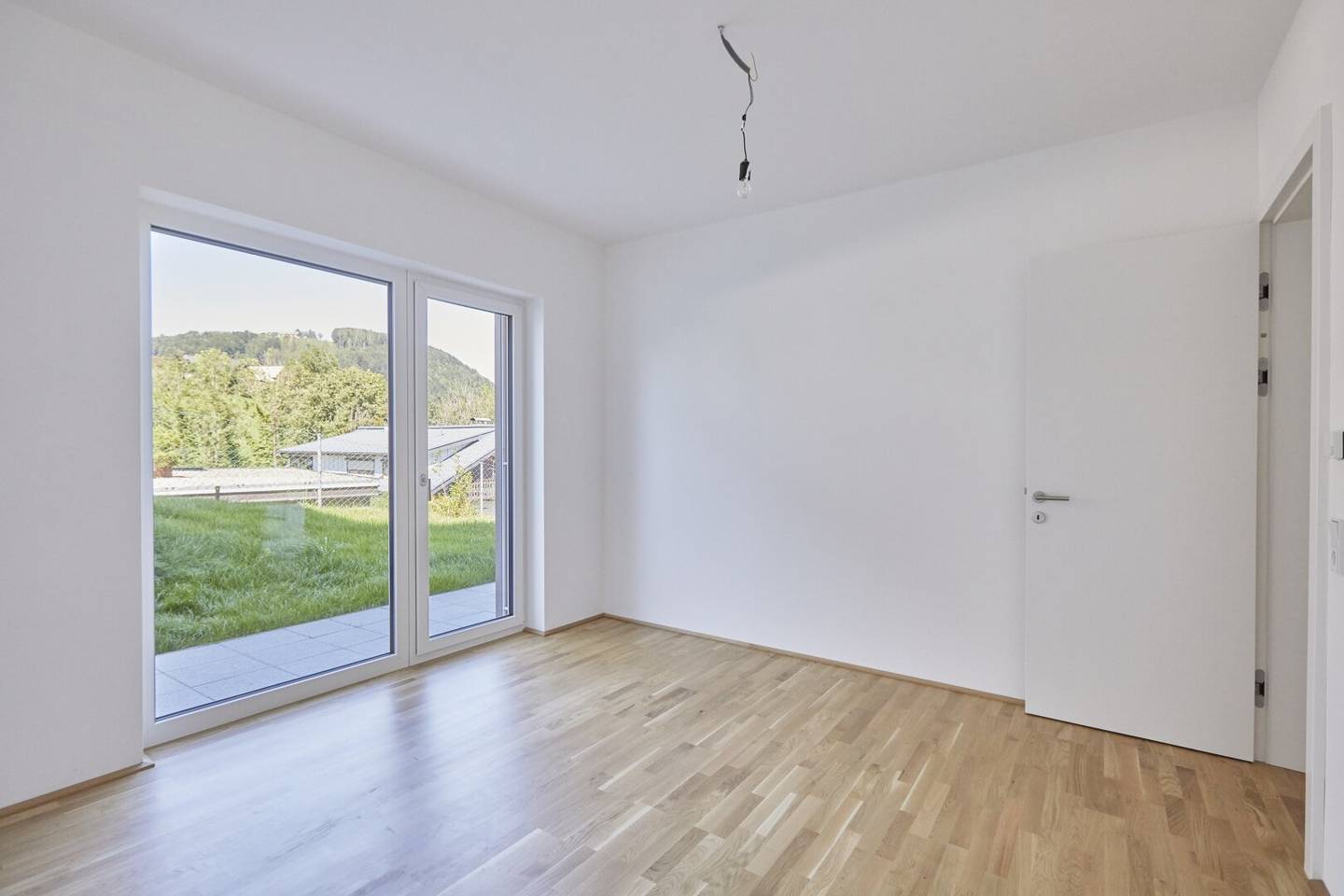 Exklusive 3-Zimmer Wohnung mit Wohnbaupreis und 192 m² Eigengarten