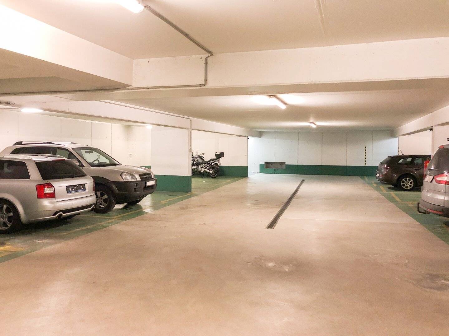 PROVISIONSFREI! Tiefgaragenstellplatz in der Pappenheimgasse – komfortabel &amp; sicher!