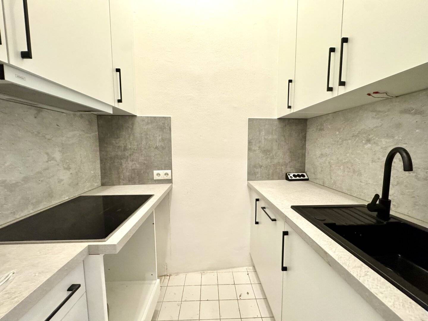 2-room old building apartment at Keplerplatz for rent