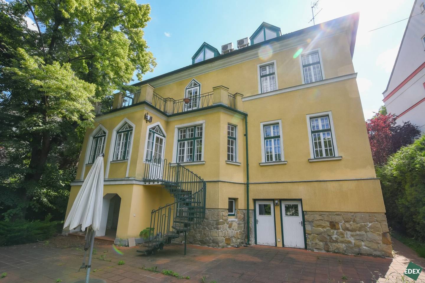 Renovation project: Historic villa in Vienna's 18th district