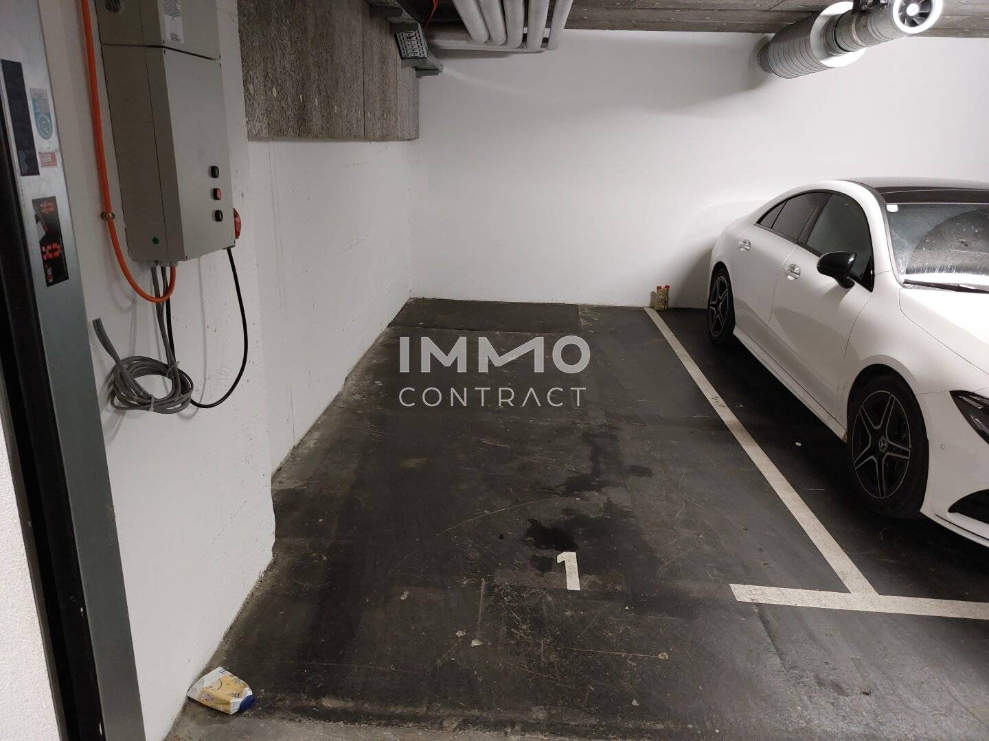 22 Langobardenstraße 11 / Hans-Steger-Gasse 6 Single parking space from € 130