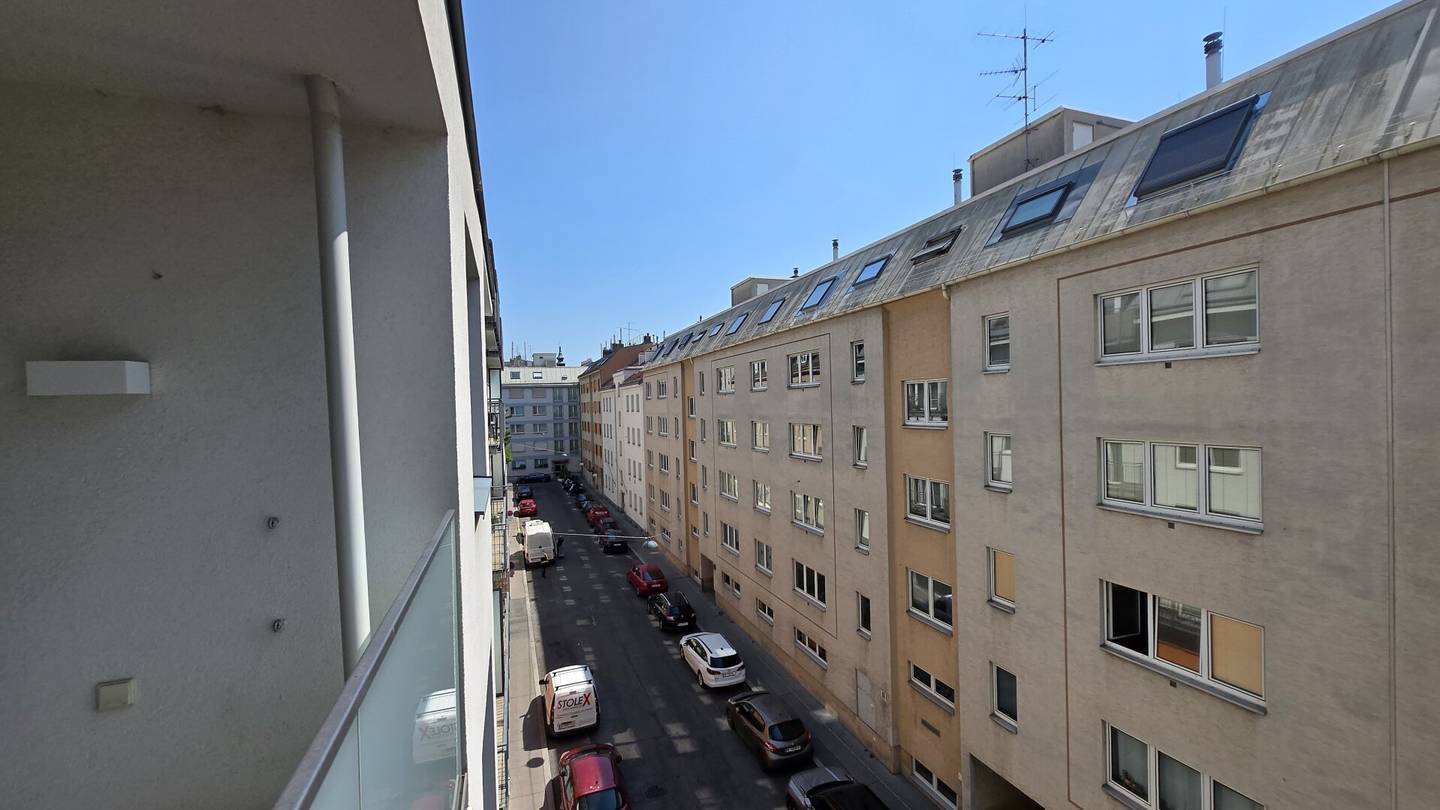 Modern 2-room apartment in 1060 - High-quality fittings and excellent spatial concept - South-facing loggia