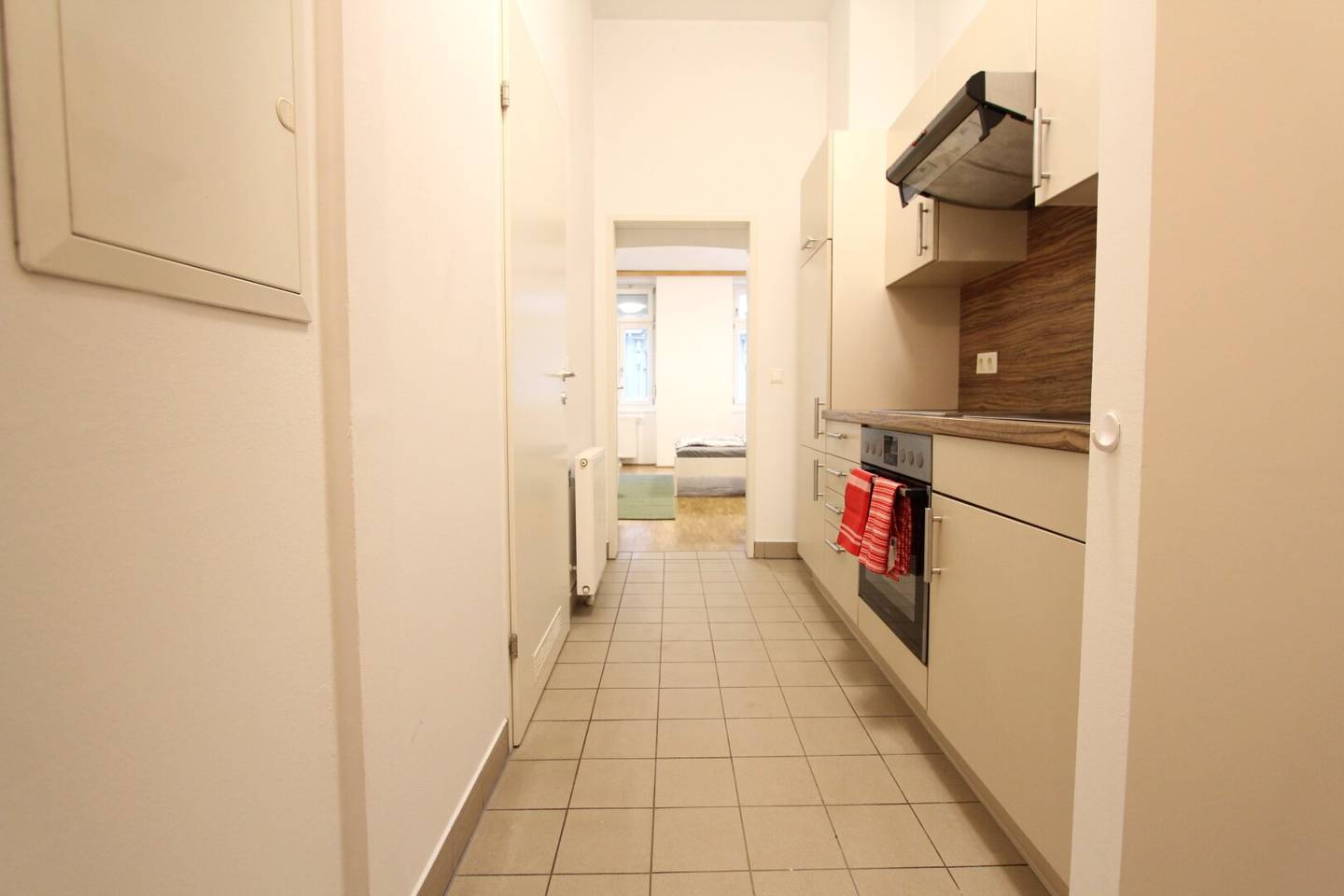 Short-term rental! Newly furnished, charming 1-room apartment in the heart of Favoriten!