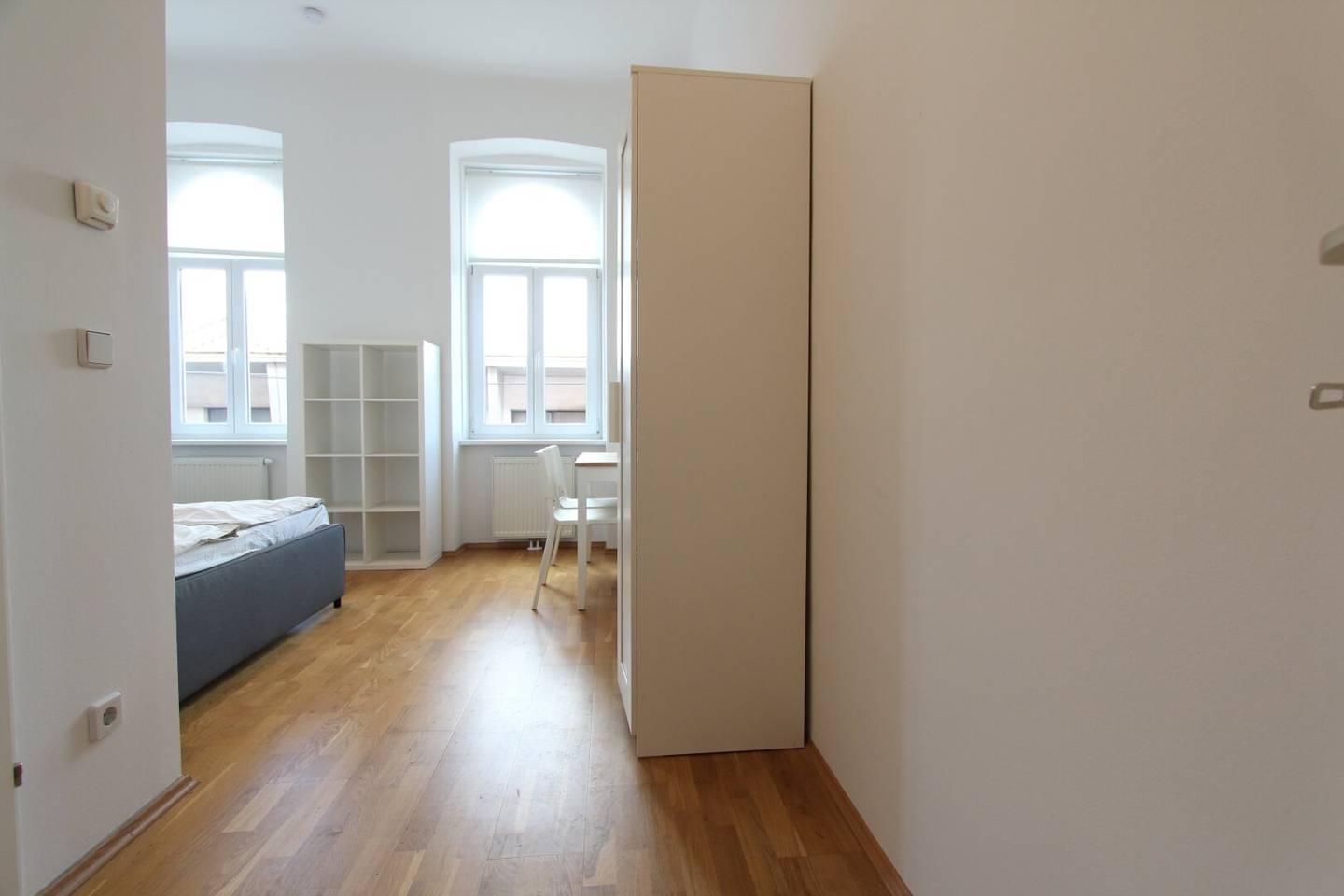 Short-term rental! Sunny, nicely furnished 1-room apartment!