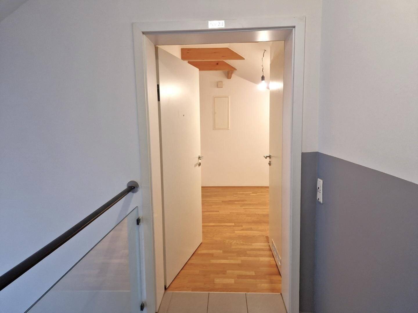 Top investment opportunity in Graz-Gösting: Rented 3-room apartment under 1,900 €/m²