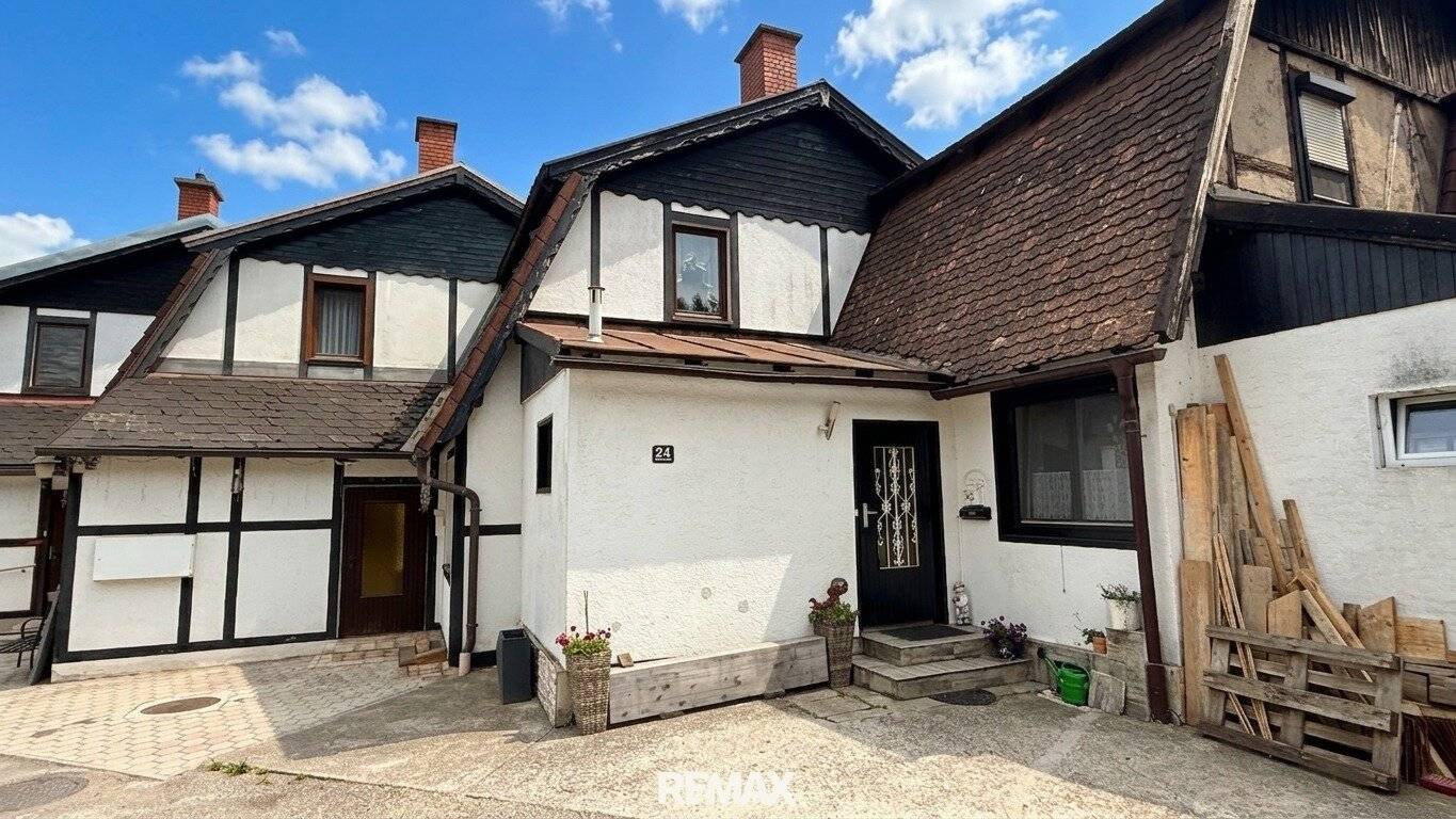 Stadtnah und kompakt wohnen – Reihenhaus mit Carport