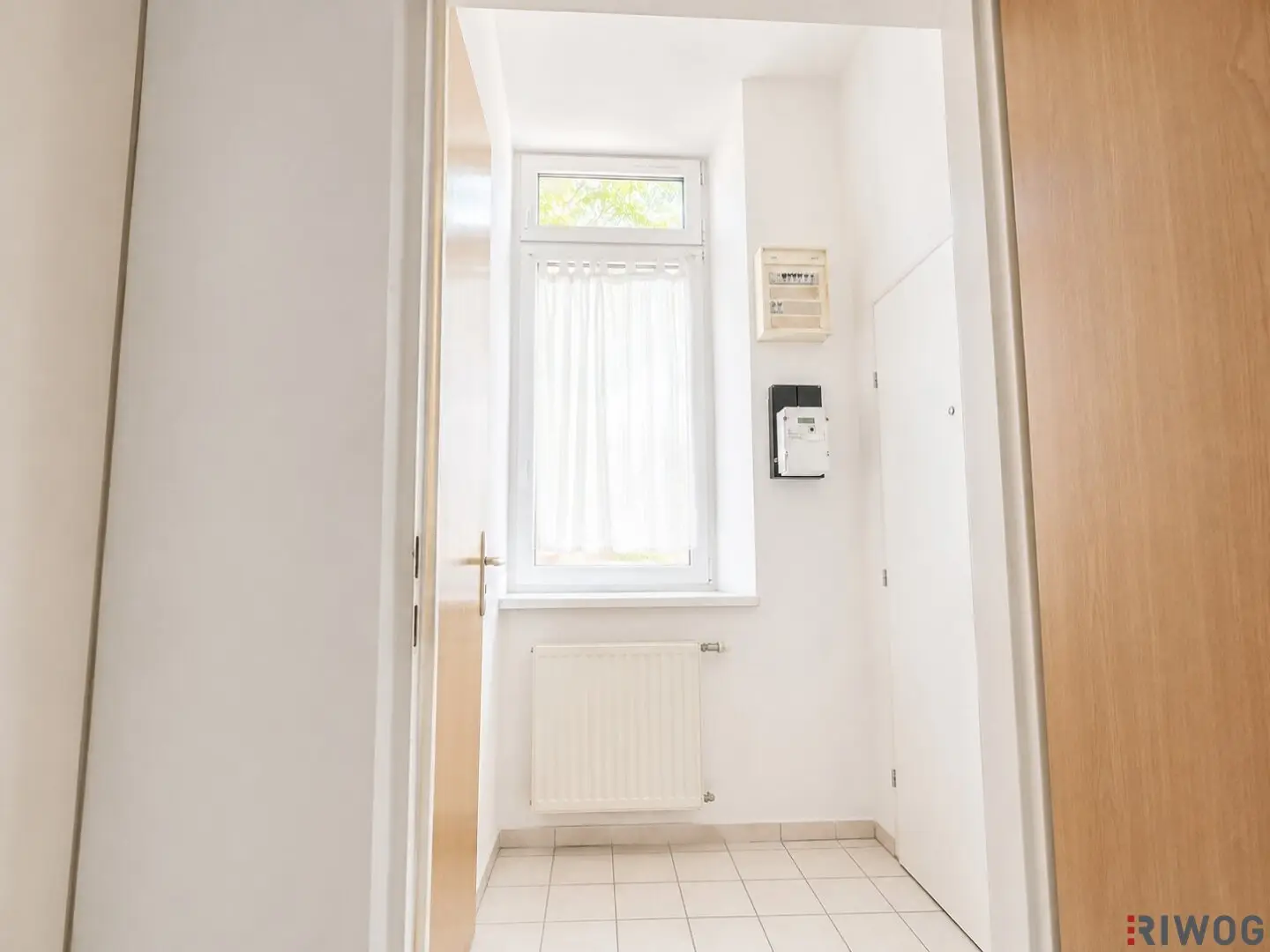 Compact Condominium with Shared Garden and Cellar | 1160 Vienna