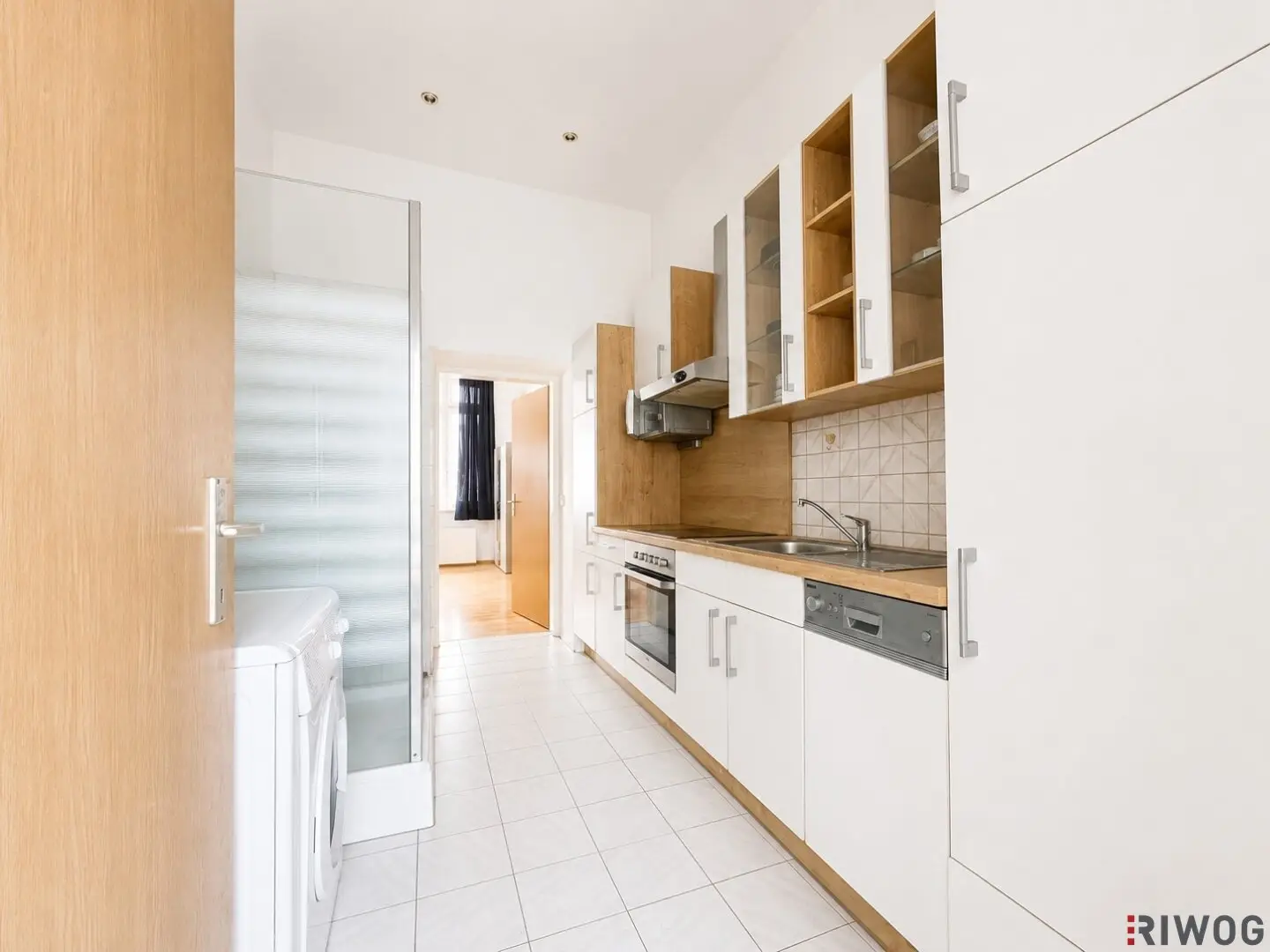 Compact Condominium with Shared Garden and Cellar | 1160 Vienna