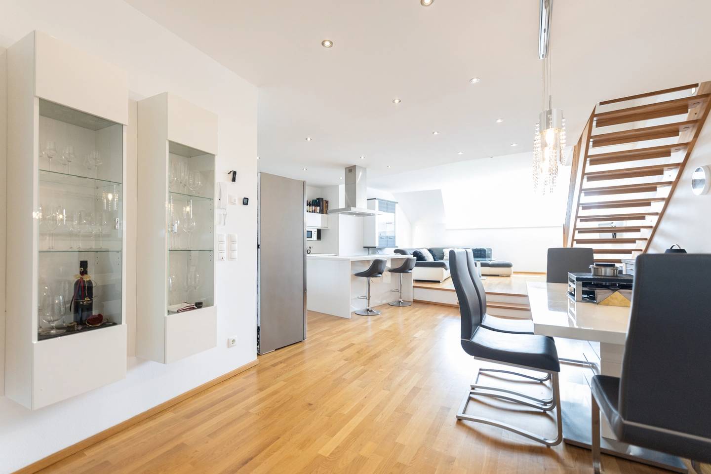 Penthouse mit Dachterrasse und privatem Whirlpool