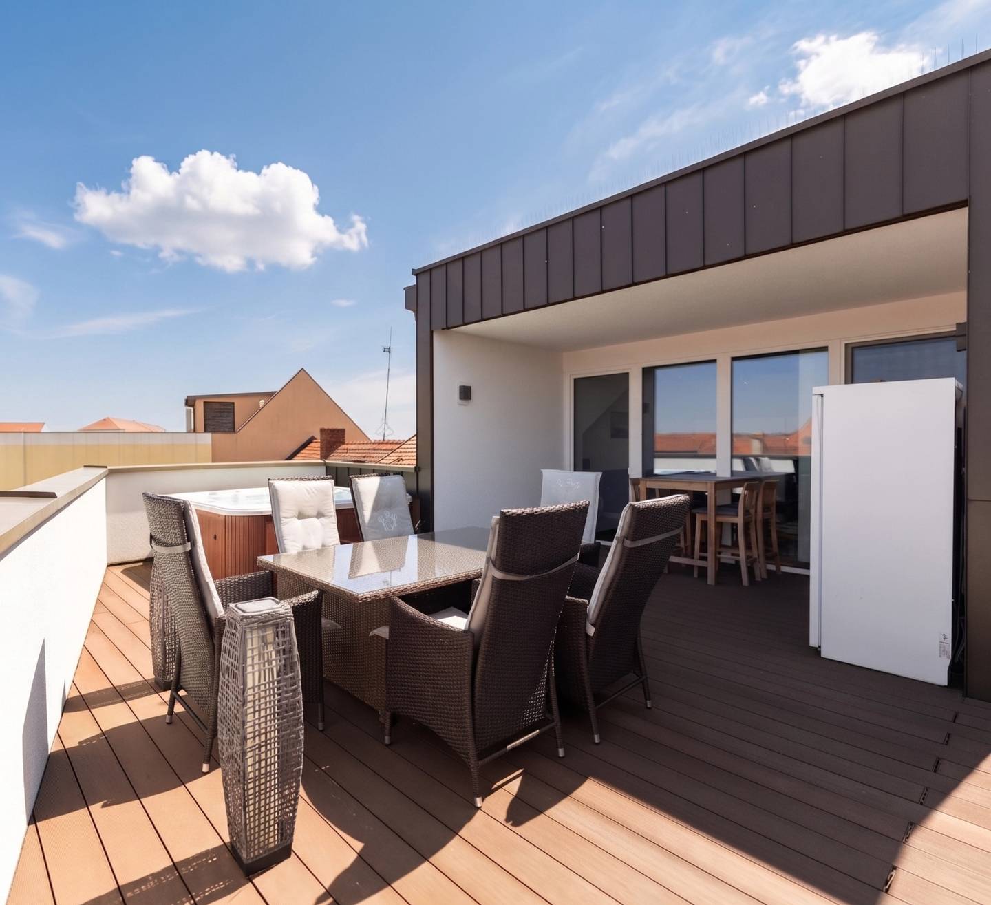 Penthouse mit Dachterrasse und privatem Whirlpool