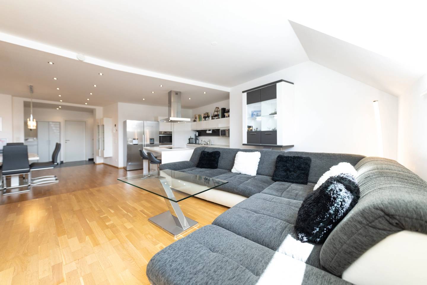 Penthouse mit Dachterrasse und privatem Whirlpool