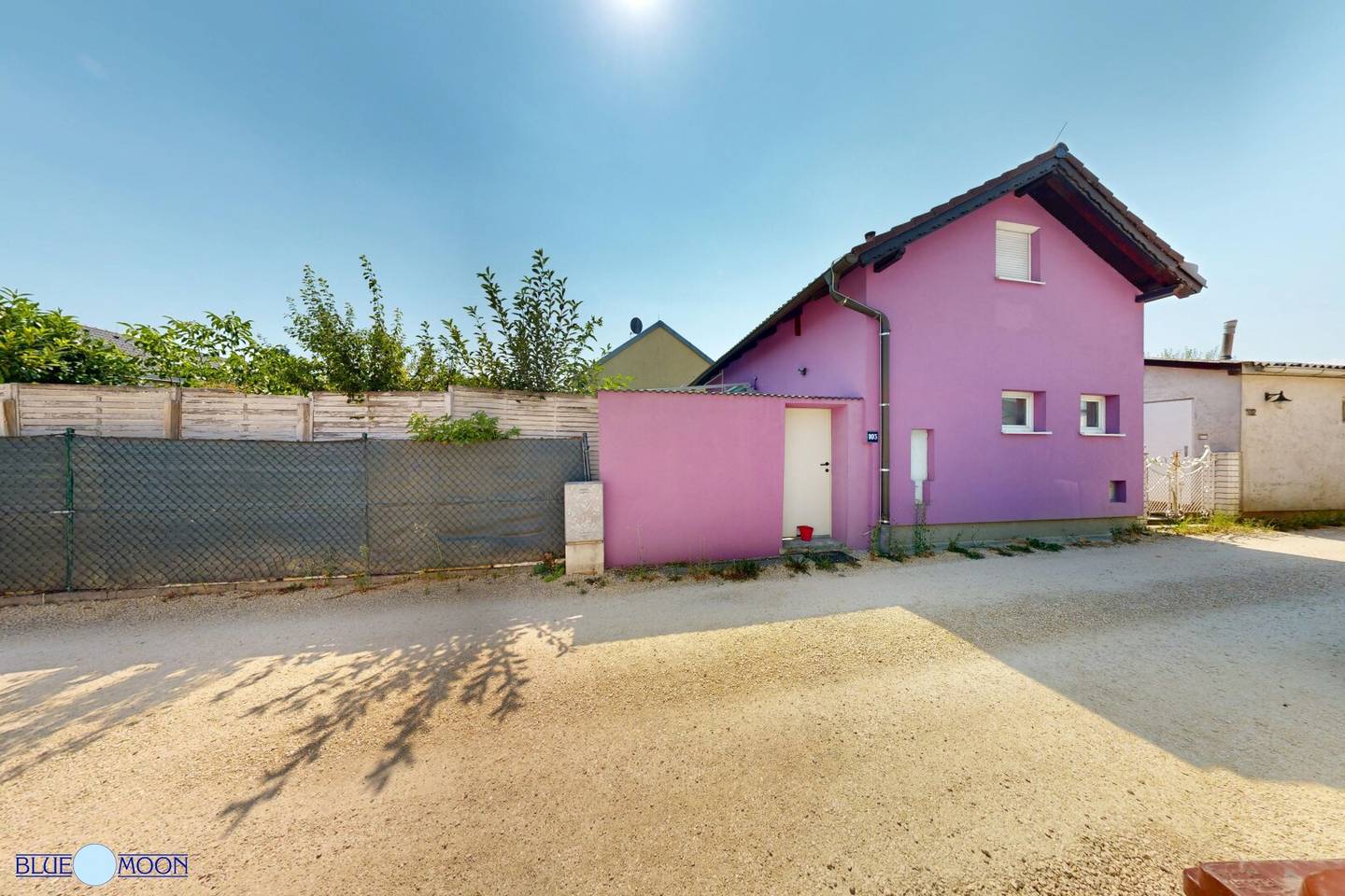 2100 Bisamberg, Badeteich Bisamberg, zwei Sommerhäuser auf 228m² Eigengrund + Pachtgrund, Seezugang, Ruhelage, nicht direkt am See jedoch nur 20 Gehsekunden zum See, Kaufpreis € 119.000,--