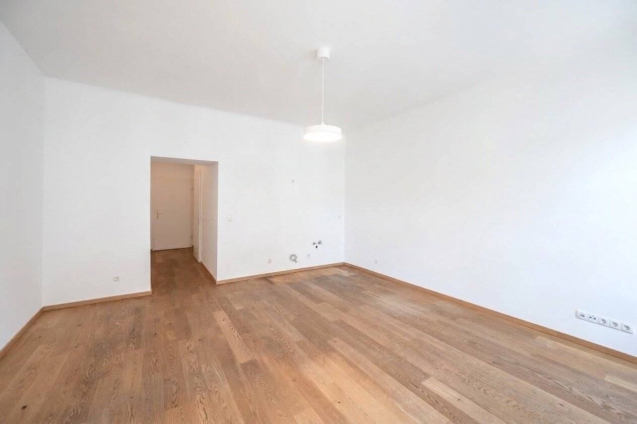 ++NEU++ Sensationelle 1-Zimmer Altbau-Wohnung, optimaler Grundriss!