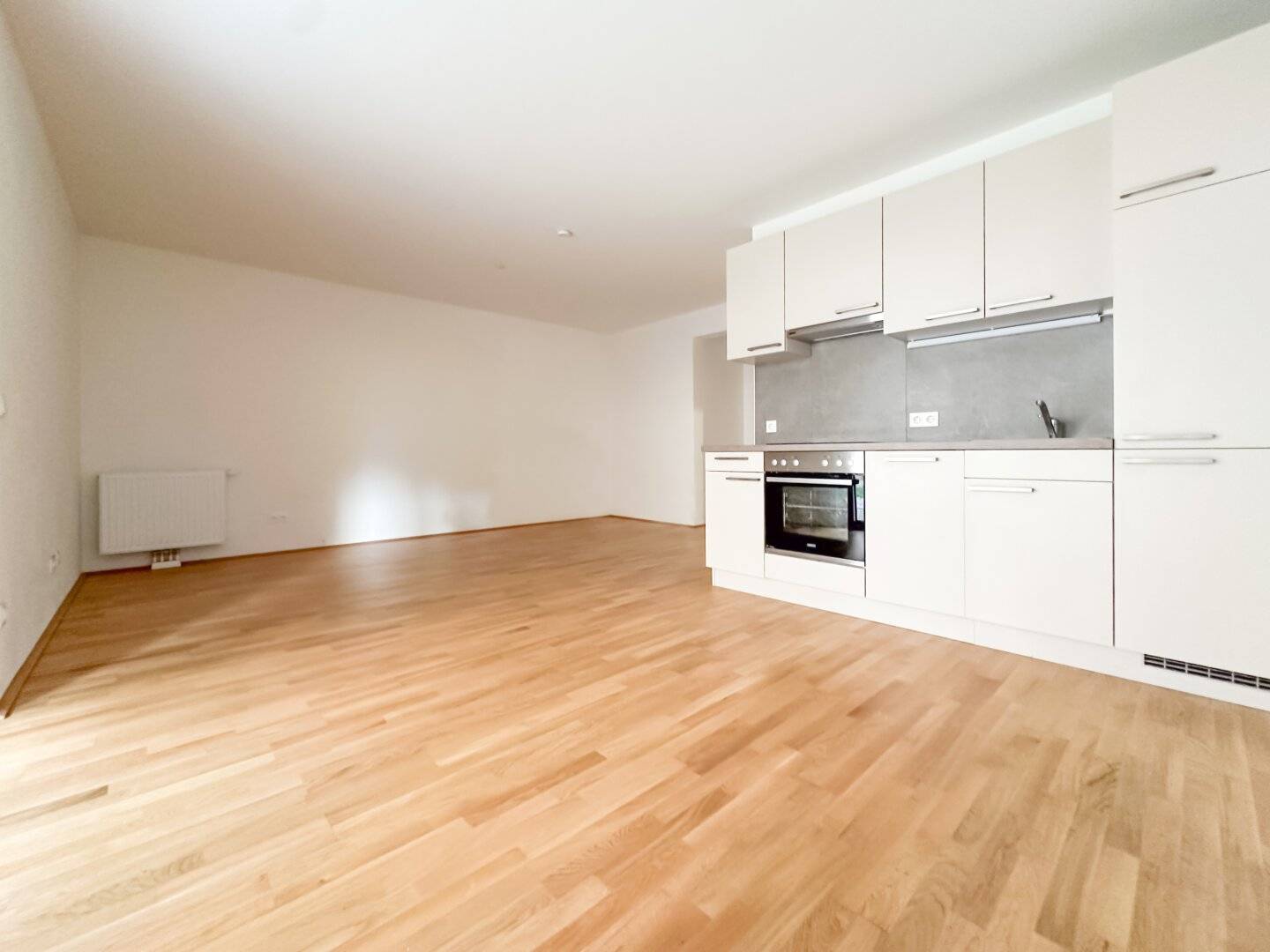 2 Zimmer Wohnung mit Balkon | 2. Stock | 5 Min. zu U6 &amp; Wasserpark Floridsdorf | Ruhelage