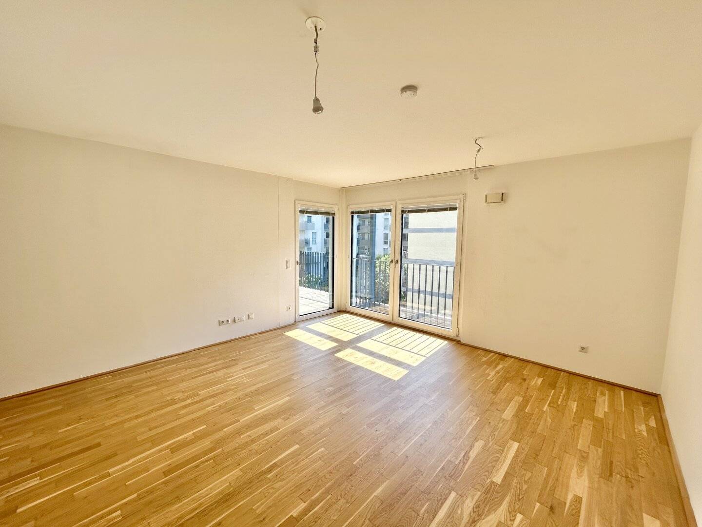 südseitige 2-Zimmer Wohnung im 3.OG mit großzügiger Freifläche - ab sofort verfügbar!