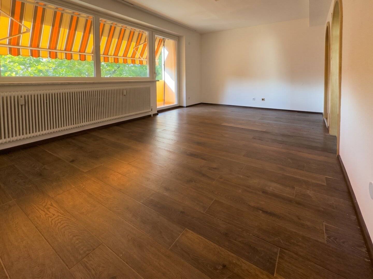 Immediately available – Spacious 3-room apartment with balcony and parking in Maria Enzersdorf