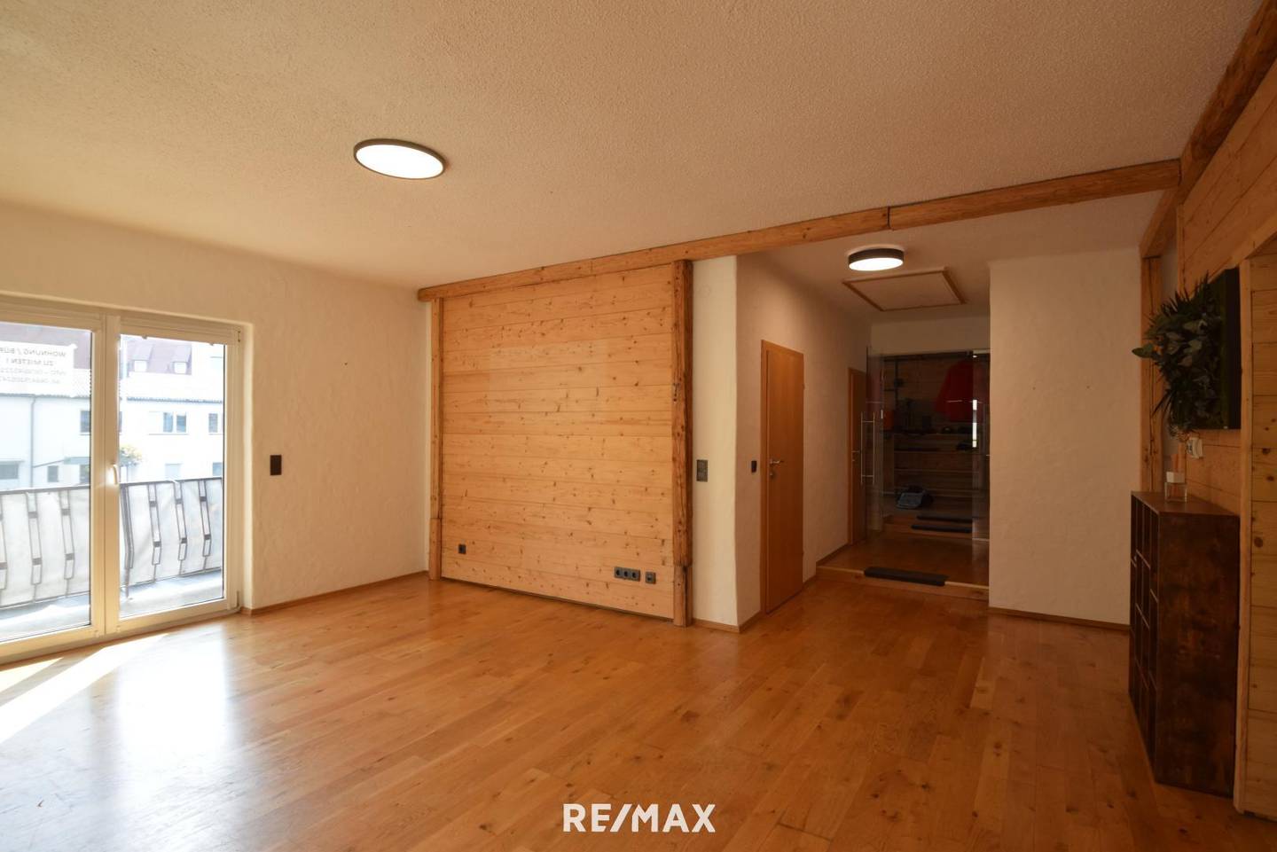 Zentrale Wohnung mit Balkon und kleinem Garten