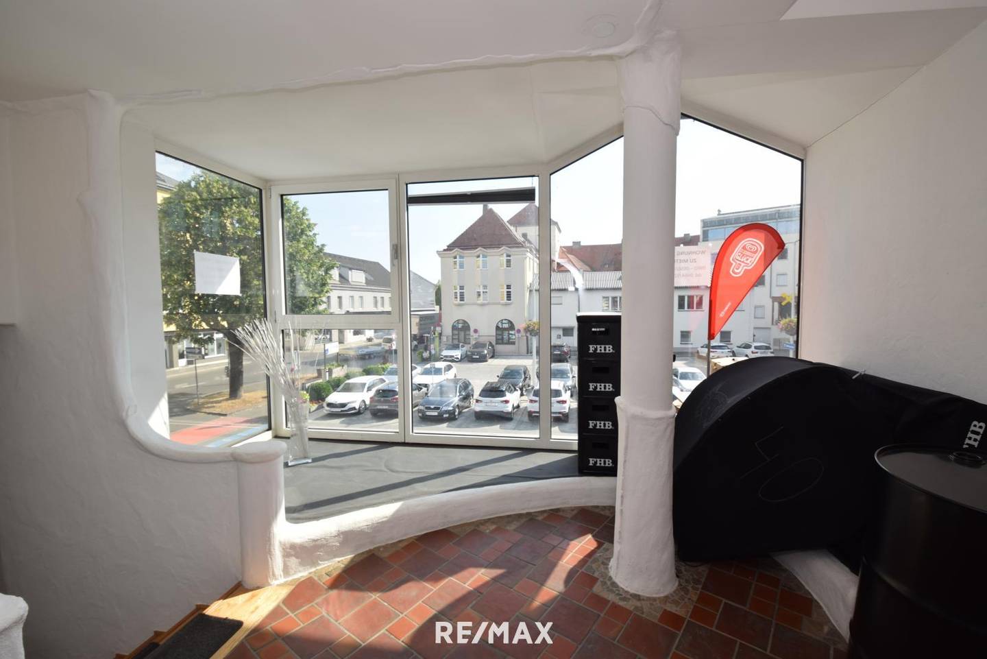 Zentrale Wohnung mit Balkon und kleinem Garten