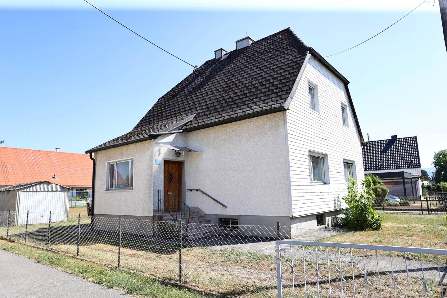 Familienwohnung mit sonnigem Garten und Garage