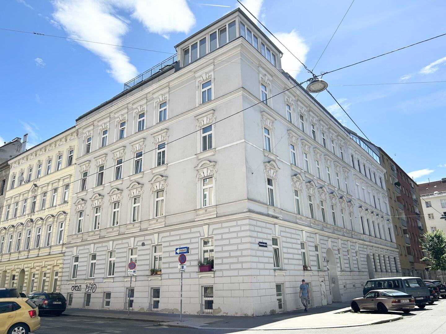 Sanierte  Zweizimmer-Wohnung/Nähe Einsiedlerplatz !