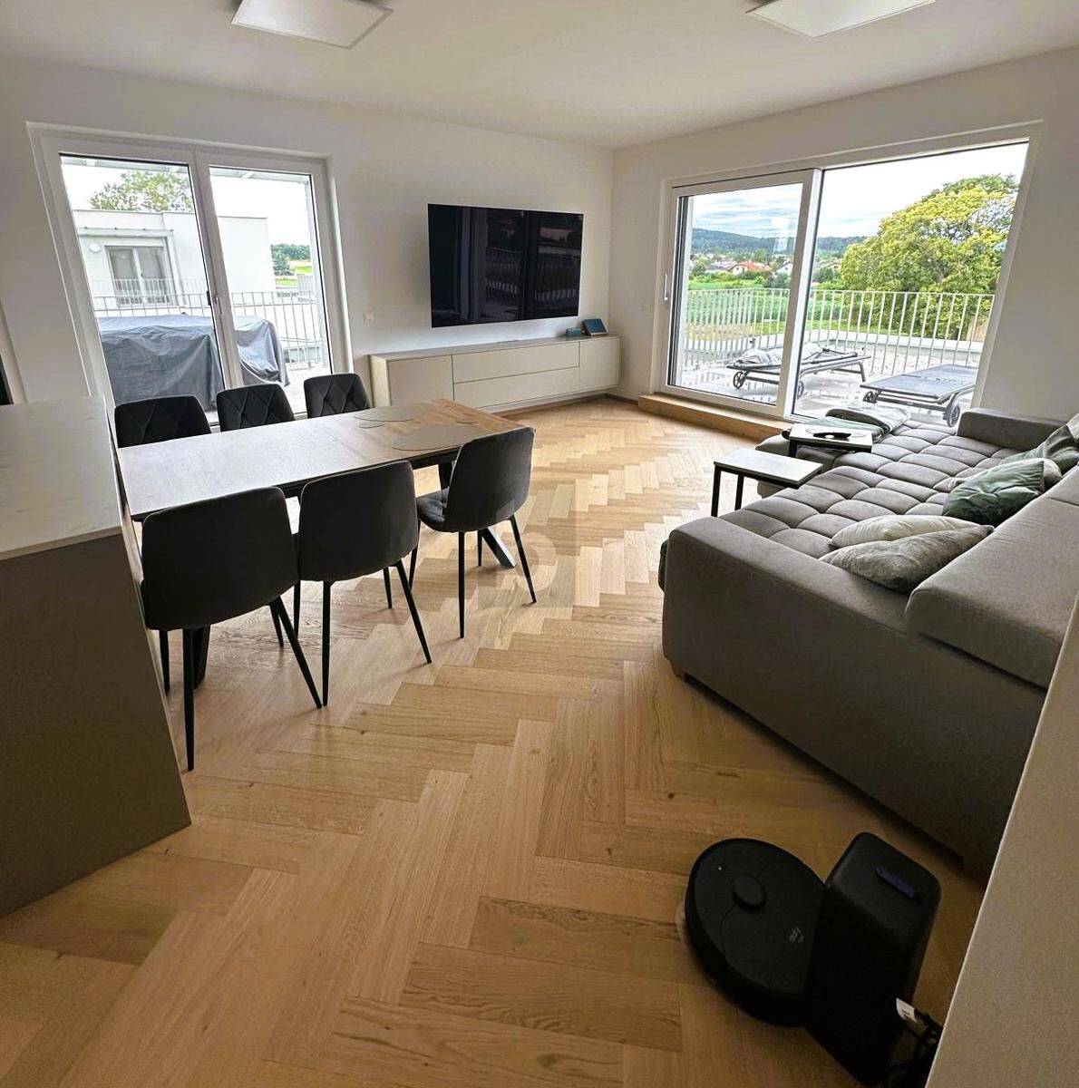 Penthouse mit zwei Terrassen Pergola und Weitblick