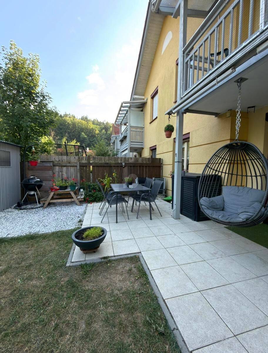 Bezugsfertige Erdgeschosswohnung mit Terrasse und Garten